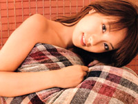 自らスカートまくってパンツ見せまくりの痴女プレイ!!