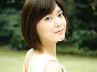 上野樹里　ﾍﾞｯﾄﾞ上でのｷｽｼｰﾝ。この後処女喪失か？