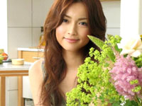 長谷川京子　結構大胆なﾊｾｷｮｰのパンチラでっせ〜!!