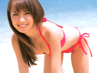山本梓★笑顔満点のビキニ映像に萌え〜♪