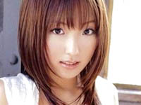 吉岡なつみ★自らの手でおもいっきりマンコを広げる!!