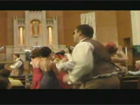 幸福の舞☆米・結婚式サプライズダンス動画が３０００万回突破