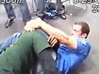 プロの格闘家同士が控え室でガチ喧嘩をおっ始める