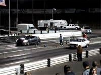 電気モーター搭載の旧型サニーVSGT-Rのゼロヨン対決