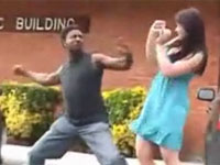 口論の末女に殴りかかろうとする男 そこにヒーロー登場！