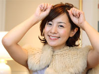 さとう珠緒 おっぱいモロ見え＾＾谷間に悩殺 