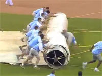 あわやコロコロの餌食に・・・。間一髪、難を逃れる。