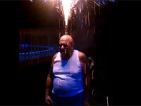 頭のテッペンから花火を発射してみた