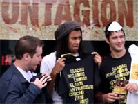 生きたバクテリアを利用して作った世界初、侵食される野外広告「Contagion（感染）」