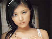 愛衣　巨乳Hカップおっぱいが予想外にはみでてしまった