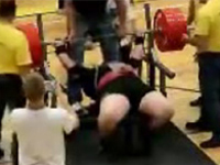 ベンチプレスで腕ぐにょーん