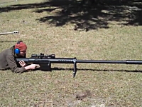 最大射程4500メートル！凄い対物ライフルの映像。薬きょうデケエ！