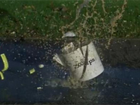 カップが割れる様子を様々なスロー速度で見てみた【スーパースロー】