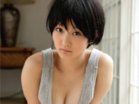 久保由利香 ガードル、ランジェリー姿でセクシーポーズ