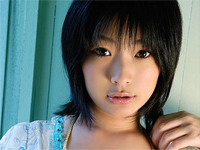 佐藤和沙 シャワーを浴びながらセクシーポーズ、バスタブの中でノーブラなバストをアピール