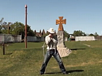 このムチ使いやべえｗ二本のムチを自在に操って演奏する男性の神動画