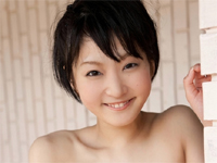 楢原ゆりか 赤のビキニ水着を身につけてアイスキャンディをペロペロ舐める