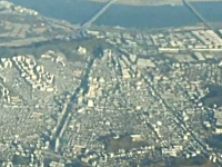 韓国ソウル上空に出現したＵＦＯの映像が話題に。旅客機から乗客が撮影。