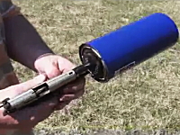 銃器動画。自動車部品で作った自作のサイレンサーがなかなかの消音効果