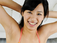 春菜はな ブルーのビキニ水着の爆乳バストを揉まれまくったマッサージ