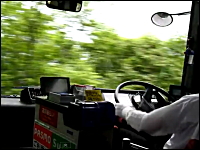 低速コーナーの達人。頭文字Dでも有名な「いろは坂」を下る路線バス車載