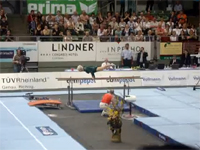 86歳の体操選手によるデモが凄い。こんな86歳になりたいものだ・・・。