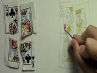 左が本物、右が絵。リアルを超越してるトランプ完全コピー。