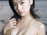 倉科カナ 肉じゃがとオムレツを下ごしらえお料理