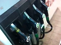 詐欺？故障？超常現象？給油してないのにメーターが回るガソリンスタンド