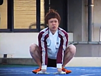 伊藤健一さんが四つんばいで100Mを17.47秒で走り切りギネス世界記録達成