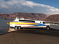 うお！リムジンが海にはまってしまった！と思ったら！？これは騙されたｗｗ