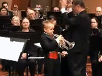 現代に甦るアマデウス！８歳のトランペット奏者の神演奏！！