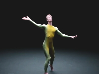 僕はキュウリです。刺身、握り寿司、巻き寿司をバレエで表現するとこうなる。