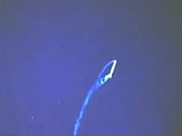 中国。弾道ミサイル打ち上げたと思ったら真っ逆さまに落ちてきて地面に命中