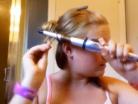 コテで巻き髪を作るわよー。ギャル自画撮りで髪の毛が悲惨な事に・・・。