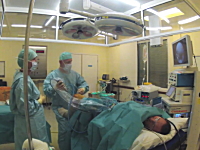 これは新しい。自分が受けた手術の様子を撮影して公開。手術室タイムラプス