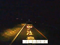 前の軽自動車はギリセーフ？このドライブレコーダーの映像は恐怖すぎる・・・。