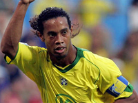 やっぱり凄い！そして面白い！！ロナウジーニョのプレー集