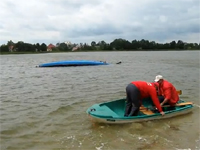 ボートが転覆してレスキューが駆けつける！！...と思ったら手際悪っ！