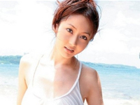 小林奈緒 ソファの背もたれや肘掛けにお股を擦りつけたり、電マを押し付けて気持ちよくなる