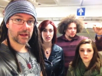 ロブ・チャップマンによるThe Lion Sleeps Tonightがとても良い。