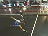 喜ぶのが早すぎた男ｗわーい優勝だー！と大喜びしてたらギリで抜かれるｗ