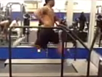 このルームランナーHAEEEEEEEEEE！ってか走ってる人がSUGEEEEEE！