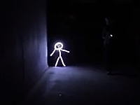 2013年のハロウィンはこの人が優勝候補。2歳前のうちの子に棒人間コスさせてみた