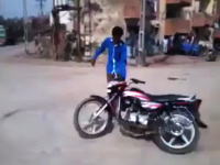 糞ワロタｗｗまさかの展開すぎるｗｗｗアクセルターンしてたら追われた逃げたｗｗ