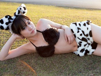 奥仲麻琴 キュートなビキニグラビアショット