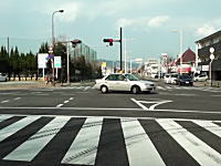 高知県でありえない運転ドラレコ。右折かと思わせておいてＵターン！？実はＱでした。