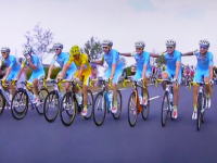 ツール・ド・フランス2014でジャック・バウアーがウィリー走行で登ってきた動画。