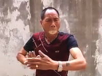 ザ！中国仰天ニンゲン。口から灼熱の炎を吹き出すおっさんの映像が不思議すぎ。