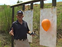 シューティングの神ジェリー・ミクレック氏が拳銃による1000ヤードショットに挑戦。